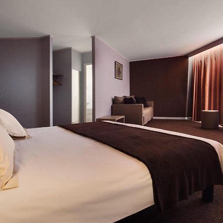 Hotel De L'Etoile อองทีบส์ ภายนอก รูปภาพ