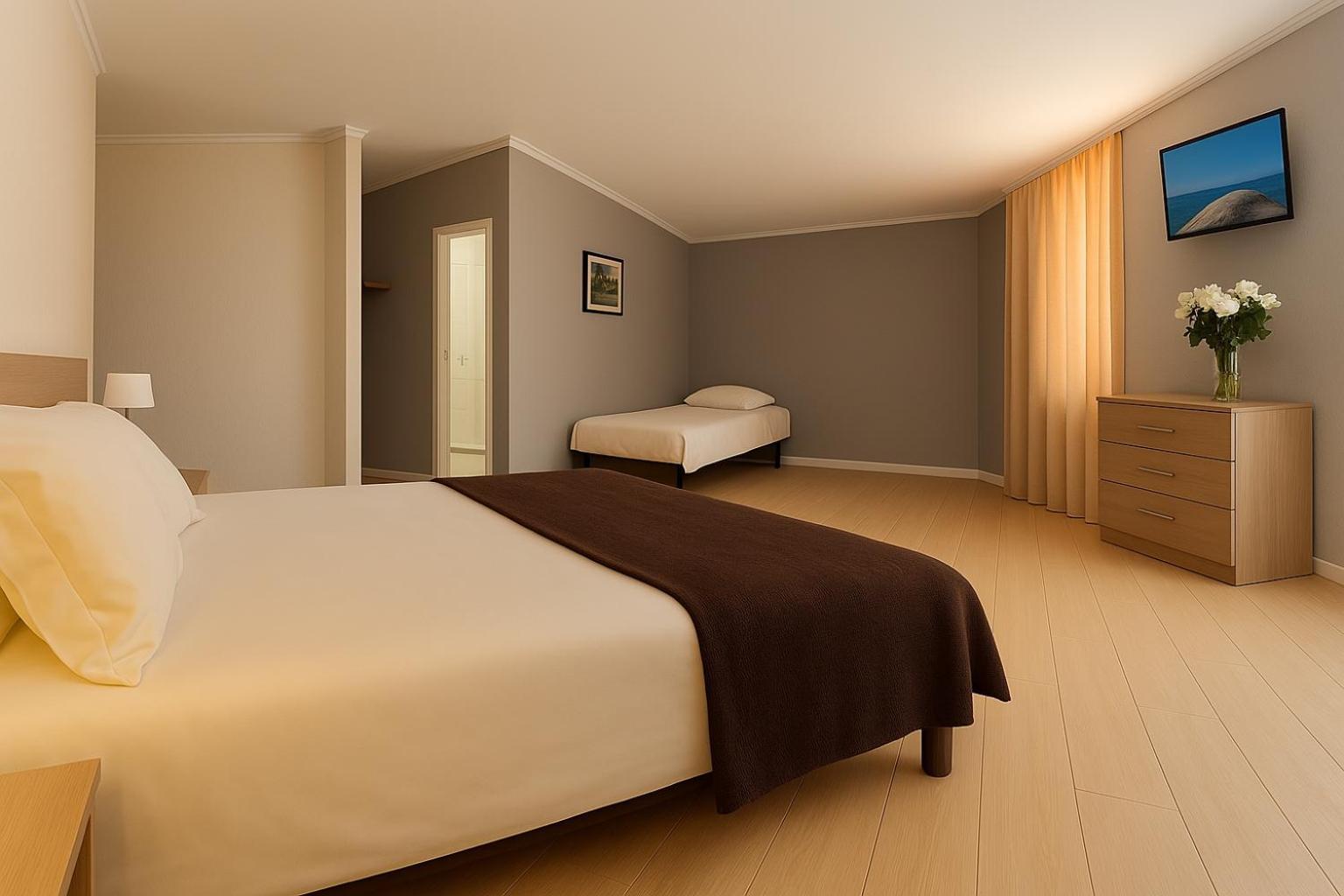 Hotel De L'Etoile อองทีบส์ ภายนอก รูปภาพ