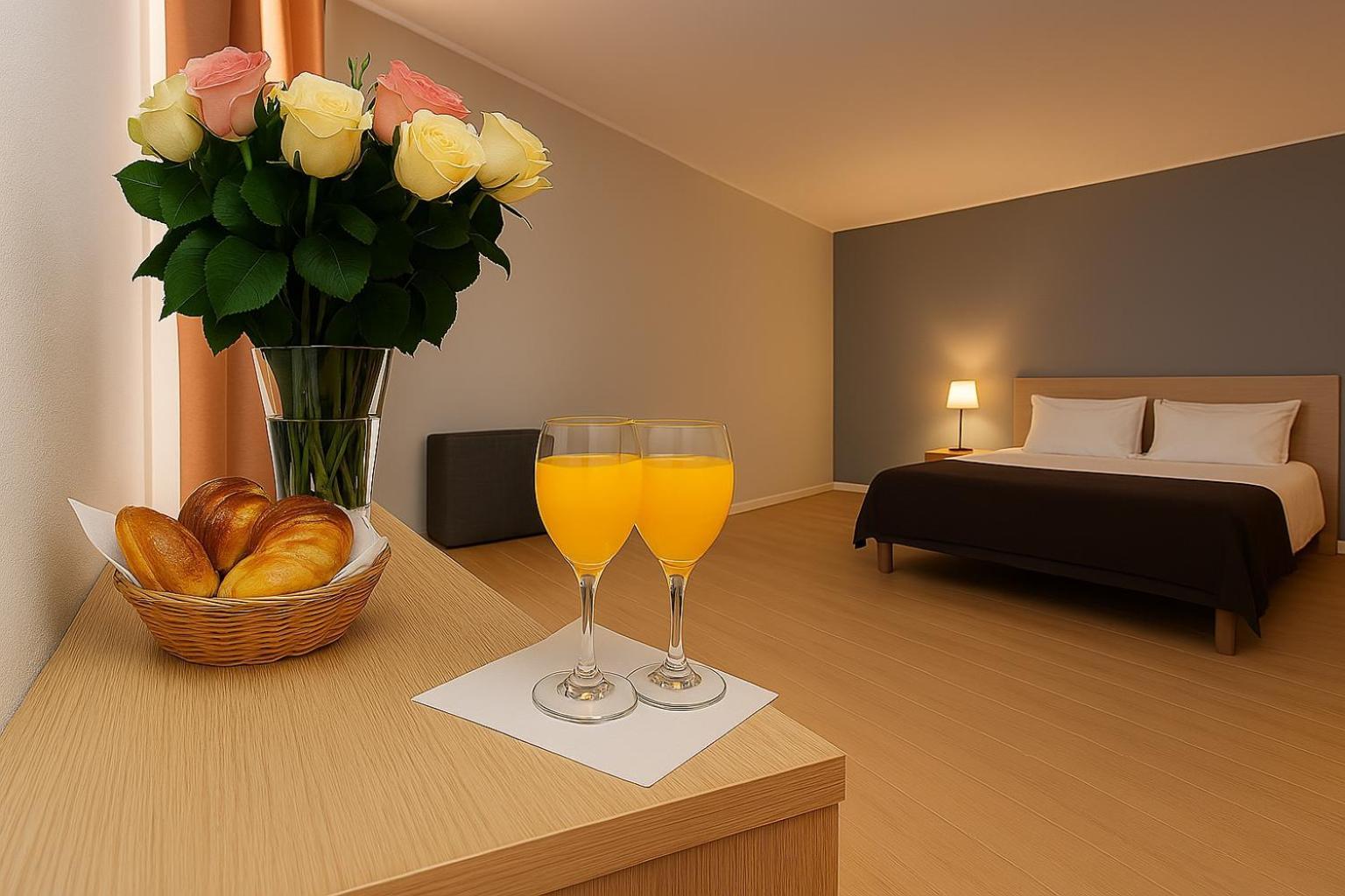 Hotel De L'Etoile อองทีบส์ ภายนอก รูปภาพ